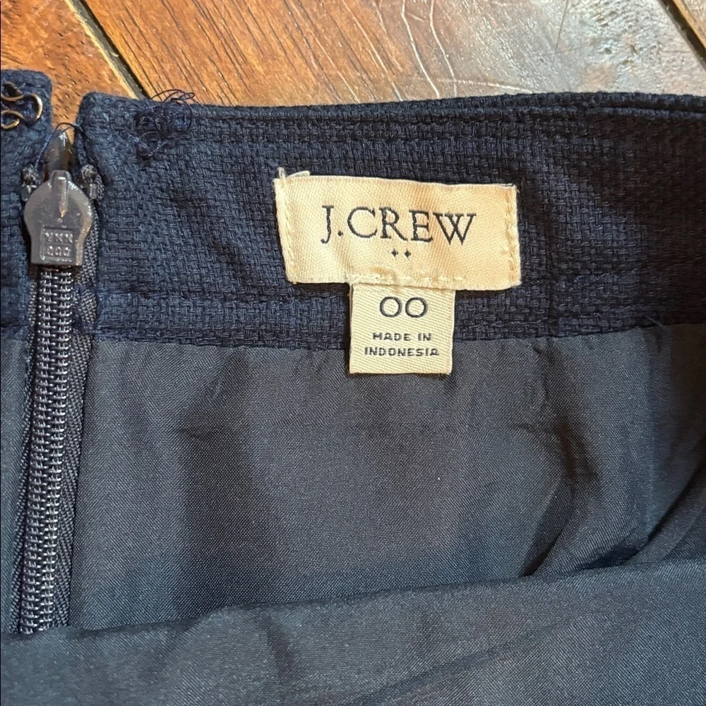 J. Crew Midnight Blue Scalloped A-line mini skirt 00 - Picture 3 of 5